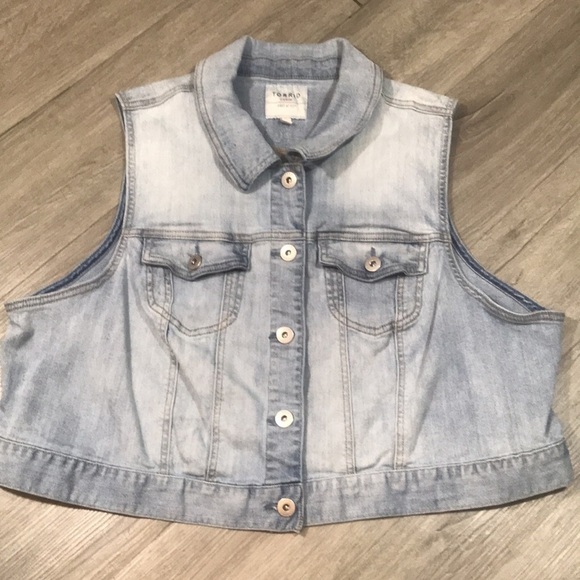 Torrid Light Wash Crop Denim Distressed Button Front Vest size 3X- 22/24 - Picture 7 of 12